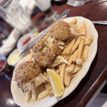 Pappadeaux Seafood Kitchen - Stuffed crab - Seafood Near Me - Duncanville, Texas