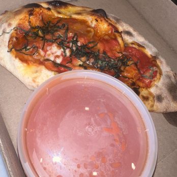 Mister O1 Extraordinary Pizza - South Beach - Calzone (veggie) - Pizza Near Me - Miami Beach, Florida