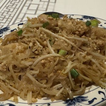 Siam Cafe - CS13 Pad Thai - Vietnamese Near Me - Cleveland, Ohio