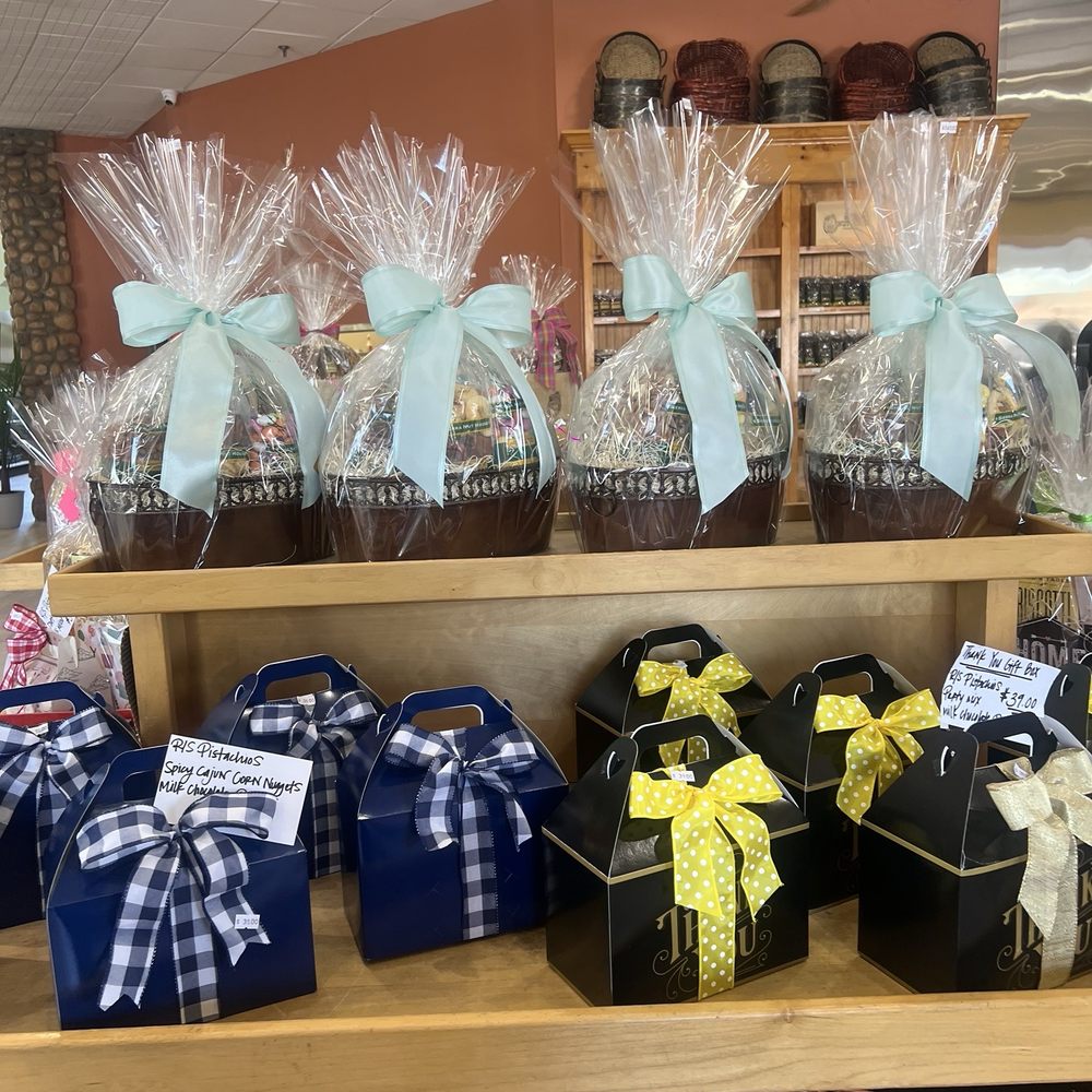 Sierra Nut House - Gift baskets and boxes - Specialty Food Near Me - Fresno, California