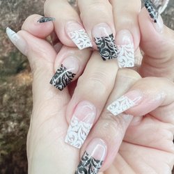 Nails done by Katie Love , thank you very much K , only $45 for this fullset