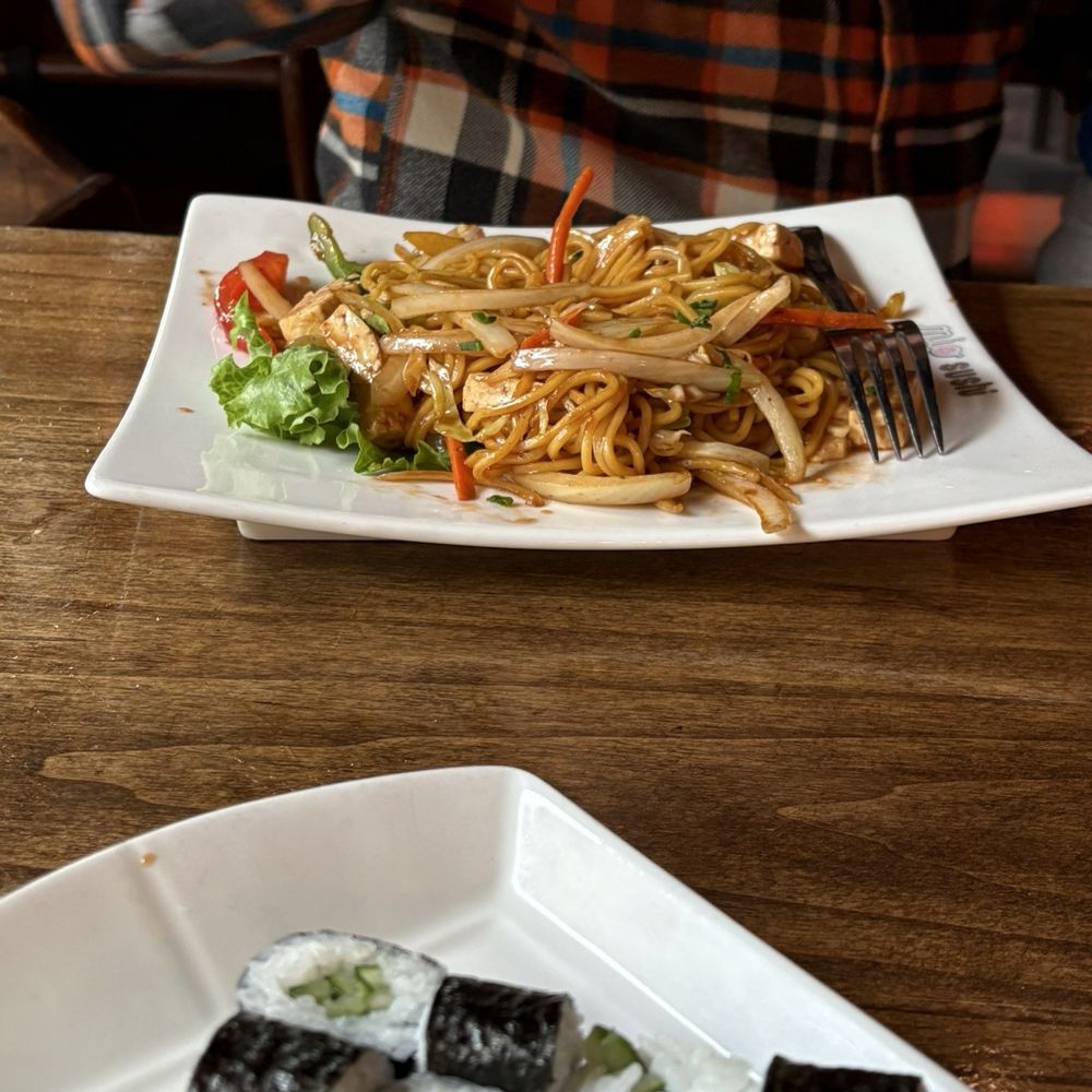 Mio Sushi Old Mill - Yakisoba with tofu - Japanese Near Me - Bend, Oregon Mio Sushi Old Mill - Yakisoba with tofu - Japanese Near Me - Bend, Oregon