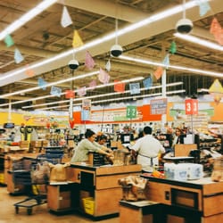 Food City - Un lugar super festivo Mexicano en USA