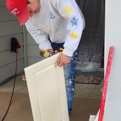 Moshe's Painting - Painting cabinets