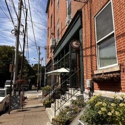 Chapterhouse Café & Gallery - Outside