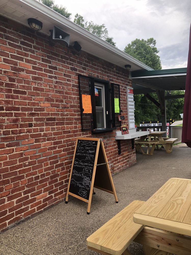 HOBO JACKS Updated October 2024 577 Broadway, Masontown