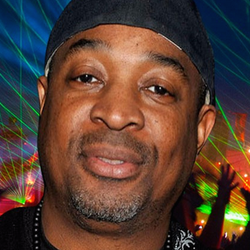 Shapiro Laser Eye Center - Ventura - Chuck D Rap Artist for Public Enemy and LASIK Patient