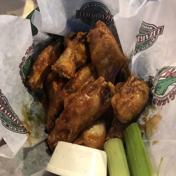 Winking Lizard Tavern - Sports Bars Near Me - Avon, Ohio Winking Lizard Tavern - Sports Bars Near Me - Avon, Ohio