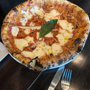 Nook Kitchen - The Margherita Pizza - Italian Near Me - Phoenix, Arizona