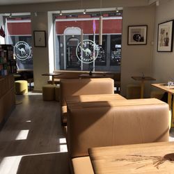Dromedar Kaffebar - Lots of booths inside