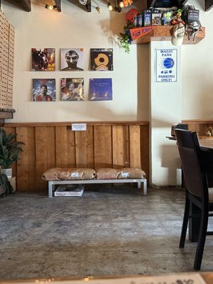 Ziggie's Pizza by null