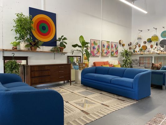 Atomic Furnishing & Design by null