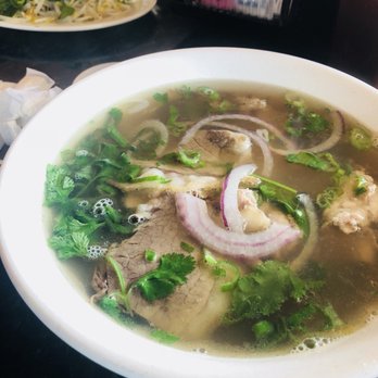 Pho Huy - Pho #15 - Rice noodle, beef soup, eye round steak, well done flank and brisket - Vietnamese Near Me - Houston, Texas Pho Huy - Pho #15 - Rice noodle, beef soup, eye round steak, well done flank and brisket - Vietnamese Near Me - Houston, Texas