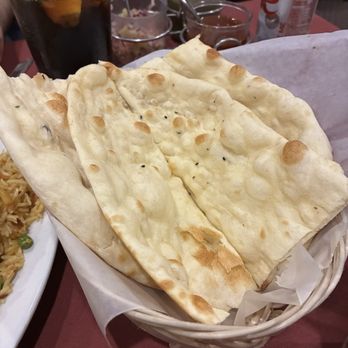 Bollywood Cafe - Basket offegular naan - Indian Near Me - Studio City, California Bollywood Cafe - Basket offegular naan - Indian Near Me - Studio City, California