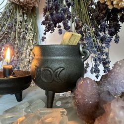 The Cozy Crystal Cottage