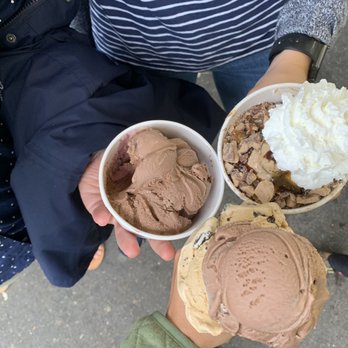 Fielder's Choice Ice Cream - Ice Cream & Frozen Yogurt Near Me - Old Orchard Beach, Maine