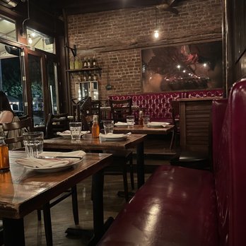 Vite Vinosteria - Inside - Italian Near Me - Astoria, New York Vite Vinosteria - Inside - Italian Near Me - Astoria, New York