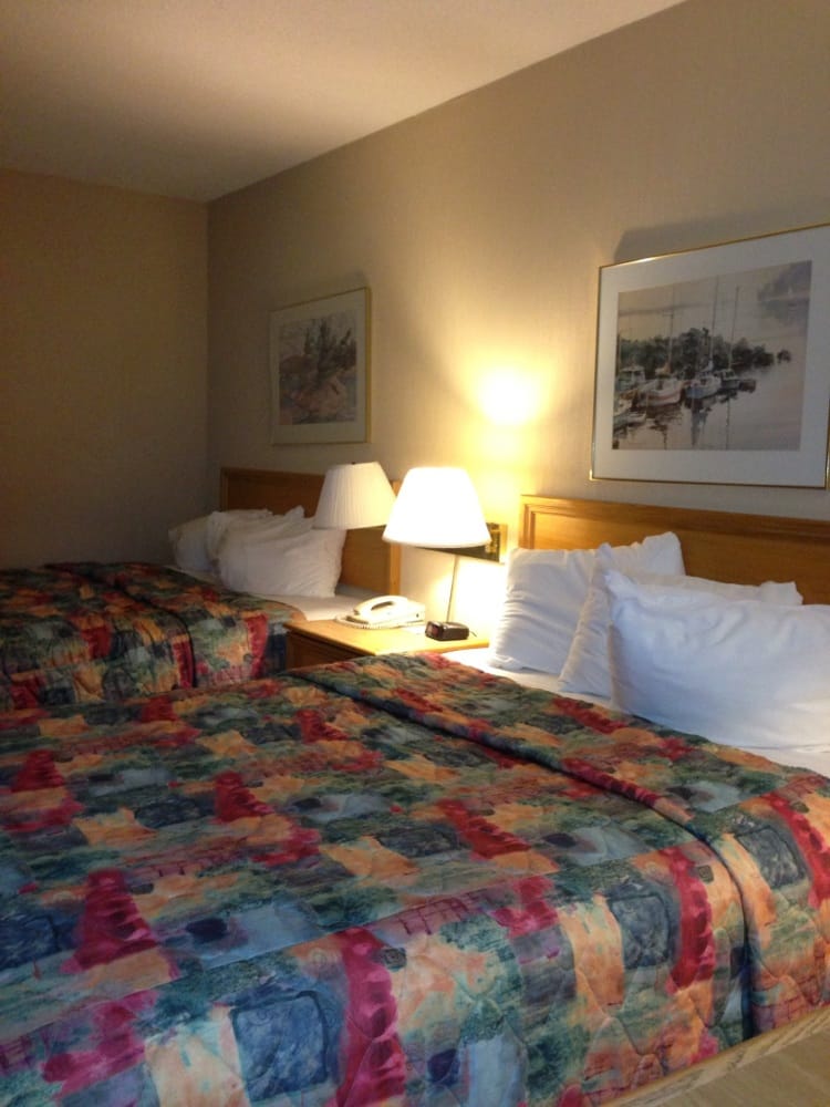 AIRPORT MOTOR INN Updated August 2024 Hwy 17/Peninsula Rd, Marathon