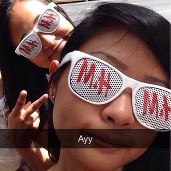 H&M - Sunglasses handed out on grand opening day - Women's Clothing Near Me - Honolulu, Hawaii