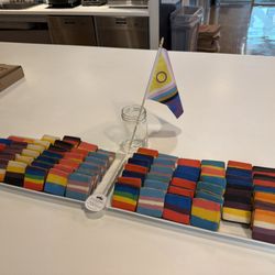 LGTBQ Flag Alfajores