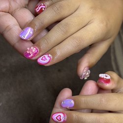 Pinks Nail Spa - Kid nails
