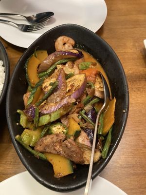 Max's Restaurant Seattle, Cuisine of the Philippines by null