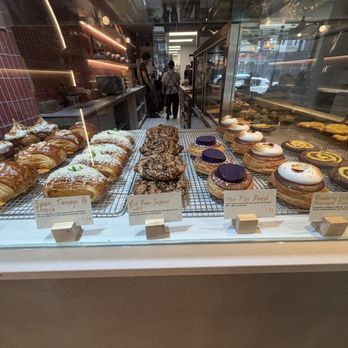Bakerrae - Cafes Near Me - Toronto, Ontario