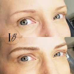 Microblading only gave this beauty a more defined shape. Microblading is a cosmetic tattoo that enhances your natural beauty.