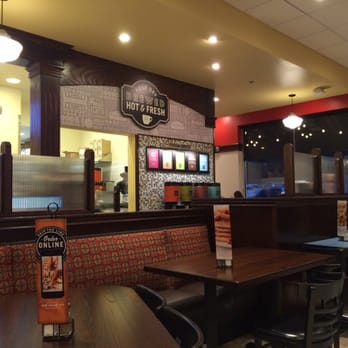Corner Bakery Cafe - Seating - Delis Near Me - Fairfax, Virginia