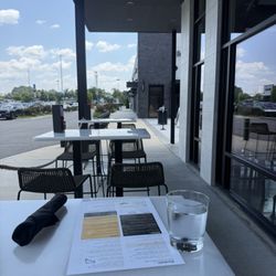 Twin Hickory Tavern