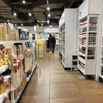 Eataly Boston - Pizza Near Me - Boston, Massachusetts