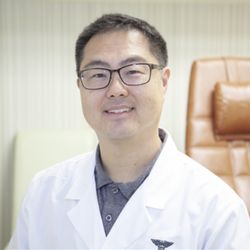 Sunset Foot Clinic - Thomas D Lim, DPM | Whittier - Dr. Thomas Lim at Sunset Foot Clinic.  Instagram at "happyfootsadfootdoctor".  Make your appointment today.  (213) 483-4246