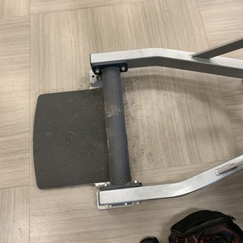 LA Fitness - Calf Raise Machine - Gyms Near Me - Rowlett, Texas