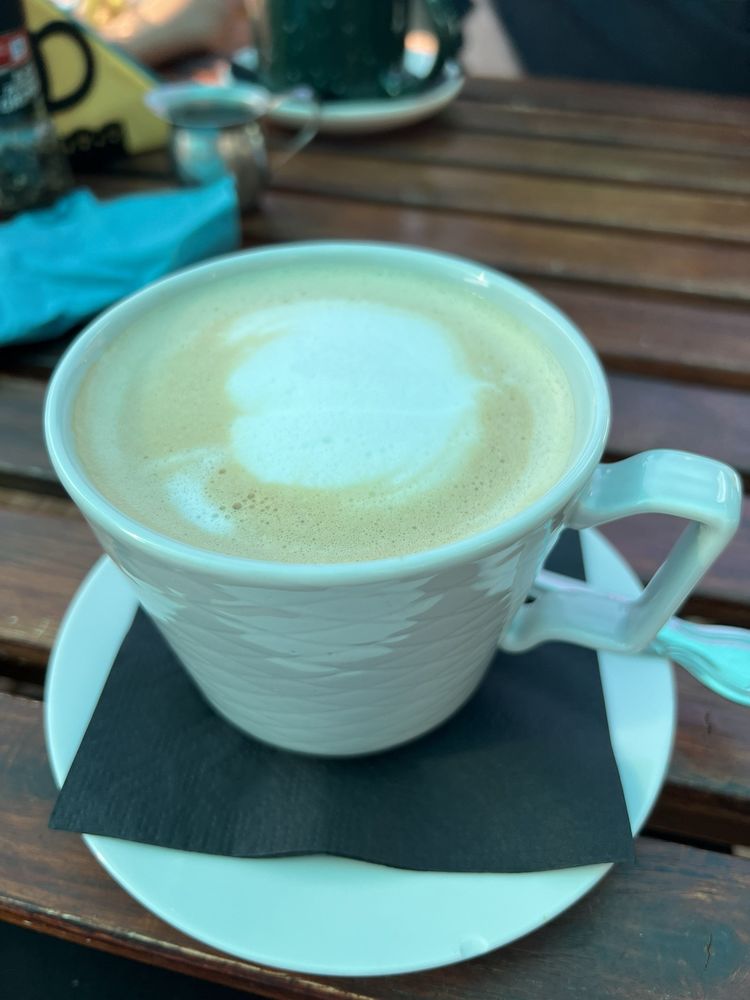 Breakfast Hangout & Euphoria Logo