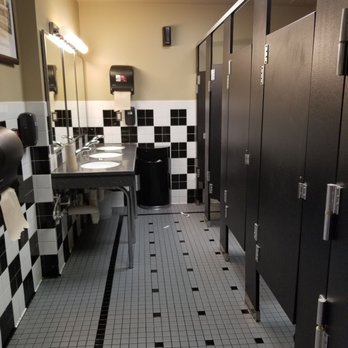 Silver Diner - Women's restroom - Diners Near Me - Greenbelt, Maryland Silver Diner - Women's restroom - Diners Near Me - Greenbelt, Maryland