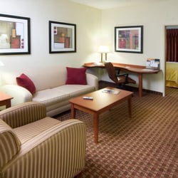 Guest Suite - Living Room
