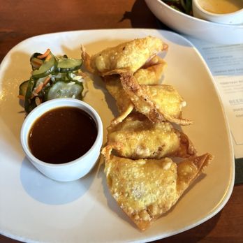 Duke's Kauai - Crab and macadamia nut wontons - Steakhouses Near Me - Lihue, Hawaii Duke's Kauai - Crab and macadamia nut wontons - Steakhouses Near Me - Lihue, Hawaii