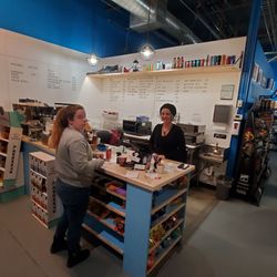 Do Gooder Games Cafe - Order food and drink!