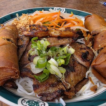 Pho Huong Que - Egg roll, BBQ Pork and grilled shrimp bun - Vietnamese Near Me - Oakland, California Pho Huong Que - Egg roll, BBQ Pork and grilled shrimp bun - Vietnamese Near Me - Oakland, California