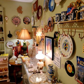 Sweet Memories Antiques - Aug 2021: Pic 30 of 38 - Antiques Near Me - Brandon, Florida Sweet Memories Antiques - Aug 2021: Pic 30 of 38 - Antiques Near Me - Brandon, Florida