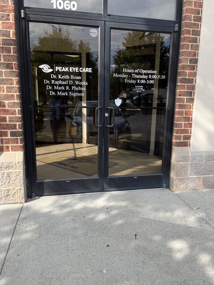 PEAK EYE CARE CENTER HICKORY Updated October 2024 22 Photos & 17