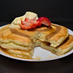 Lazy Daisy's Cafe - Cinnamon Bun Pancakes