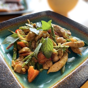 Reathrey Sekong - Stir Fry Lemongrass Chicken - Cambodian Near Me - Phoenix, Arizona Reathrey Sekong - Stir Fry Lemongrass Chicken - Cambodian Near Me - Phoenix, Arizona