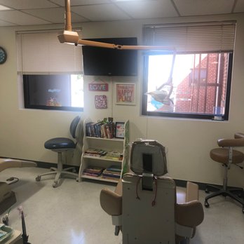 Gardner L Beale DDS - Tooth cleaning area - General Dentistry Near Me - Los Angeles, California Gardner L Beale DDS - Tooth cleaning area - General Dentistry Near Me - Los Angeles, California