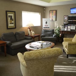 Lyle M Back, MD - Our Comfortable Lobby
