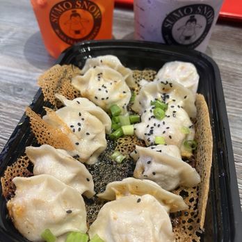 Niu Mama Kitchens - Lao Ma's beautiful xiao long bao. - Food Court Near Me - Glendale, Arizona Niu Mama Kitchens - Lao Ma's beautiful xiao long bao. - Food Court Near Me - Glendale, Arizona