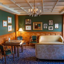 The Pollard Hotel - Our beautiful History Room. Can be used for meetings or small gatherings.