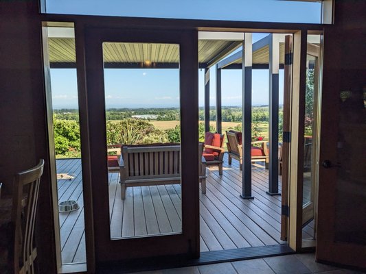 Cristom Vineyards by null