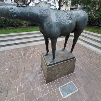 Maritime Plaza Park - Sculpture - Parks Near Me - San Francisco, California Maritime Plaza Park - Sculpture - Parks Near Me - San Francisco, California