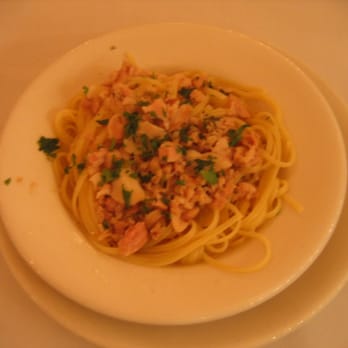 La Palina Restaurant - linguine with white clam sauce - Italian Near Me - Brooklyn, New York